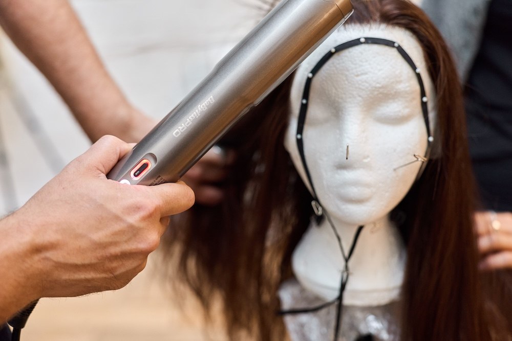 Creative_Head_BaByliss_Pro_Shoot_Air_Wand_AI_Concept_2025_Harvey_Williams-Fairley0B2A55192025-09-12-09.52.38