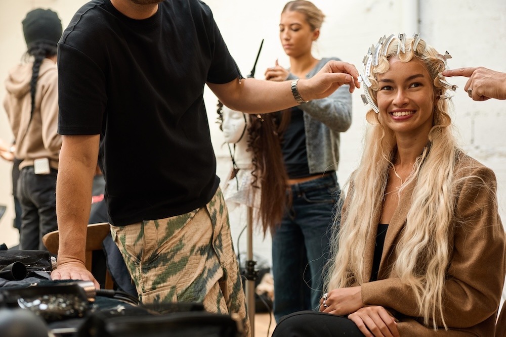 Creative_Head_BaByliss_Pro_Shoot_Air_Wand_AI_Concept_2025_Harvey_Williams-Fairley0B2A56402025-09-12-10.37.18