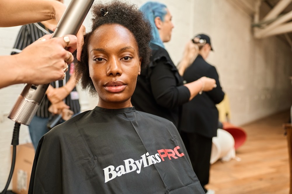 Creative_Head_BaByliss_Pro_Shoot_Air_Wand_AI_Concept_2025_Harvey_Williams-Fairley0B2A56612025-09-12-10.42.04