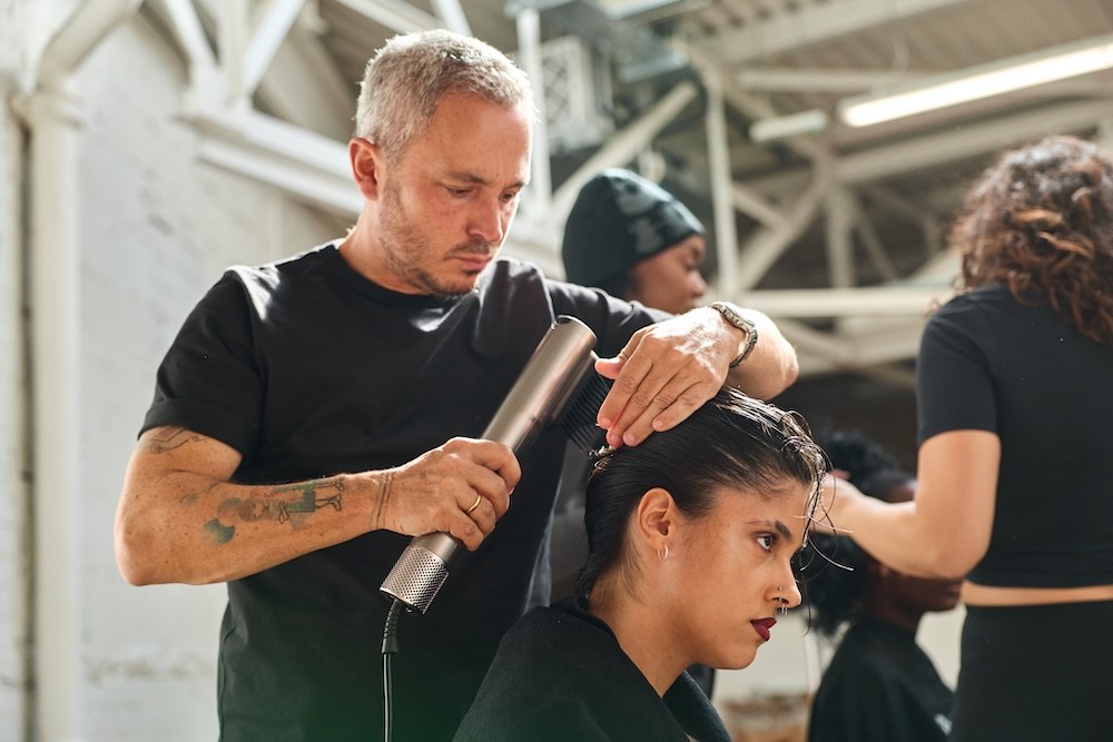 Creative_Head_BaByliss_Pro_Shoot_Air_Wand_AI_Concept_2025_Harvey_Williams-Fairley0B2A57972025-09-12-12.04.46