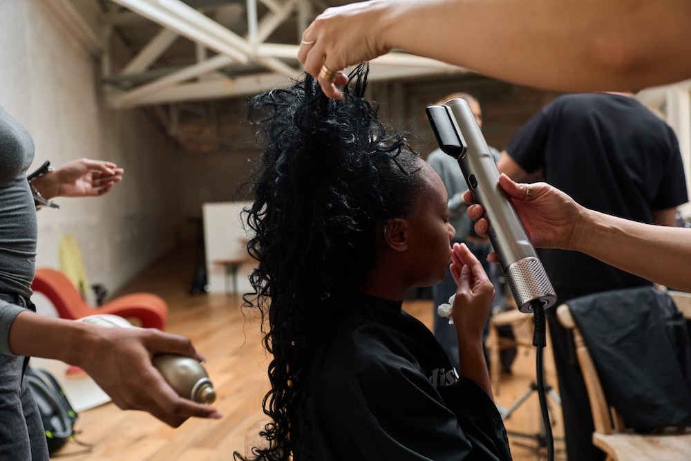 Creative_Head_BaByliss_Pro_Shoot_Air_Wand_AI_Concept_2025_Harvey_Williams-Fairley0B2A59612025-09-12-12.51.46