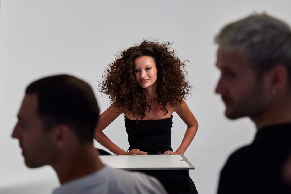 Creative_Head_BaByliss_Pro_Shoot_Air_Wand_AI_Concept_2025_Harvey_Williams-Fairley0B2A67252025-09-12-17.19.51