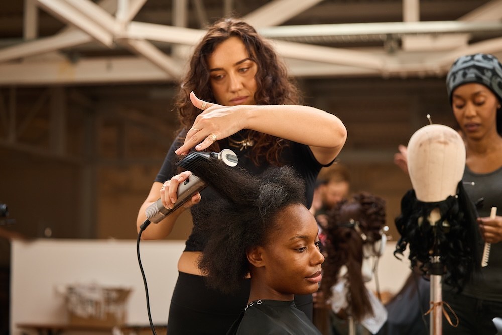 Creative_Head_BaByliss_Pro_Shoot_Air_Wand_AI_Concept_2025_Harvey_Williams-FairleyIMG_50102025-09-12-10.48.04