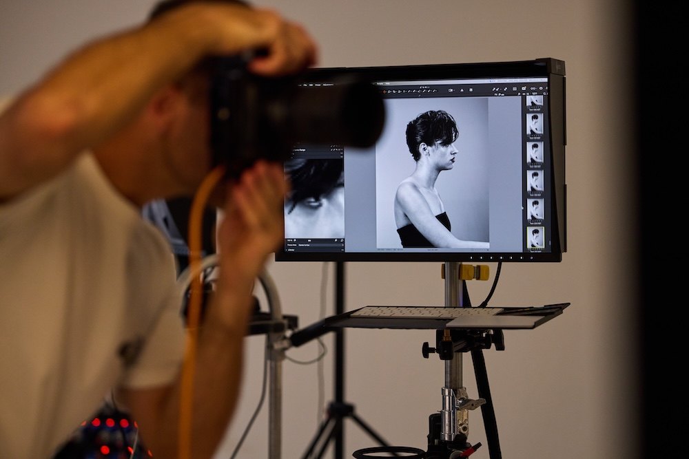 Creative_Head_BaByliss_Pro_Shoot_Air_Wand_AI_Concept_2025_Harvey_Williams-FairleyIMG_53542025-09-12-13.47.33