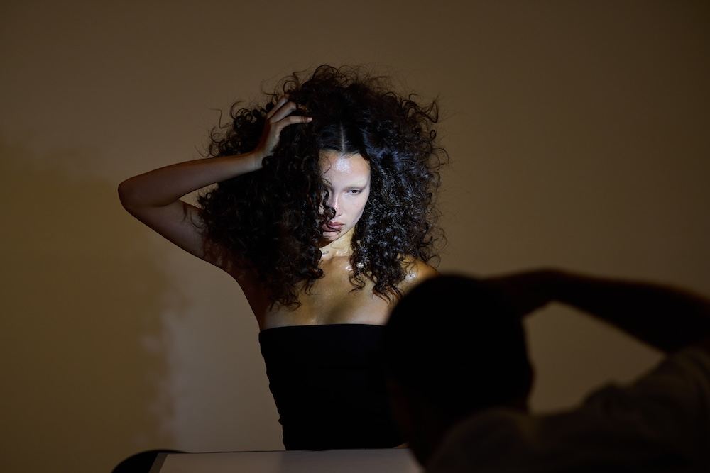 Creative_Head_BaByliss_Pro_Shoot_Air_Wand_AI_Concept_2025_Harvey_Williams-FairleyIMG_57542025-09-12-17.18.07